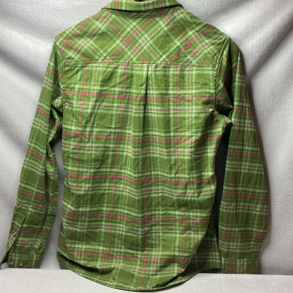 Cabela's green plaid button front shirt size medium - Picture 2 of 7